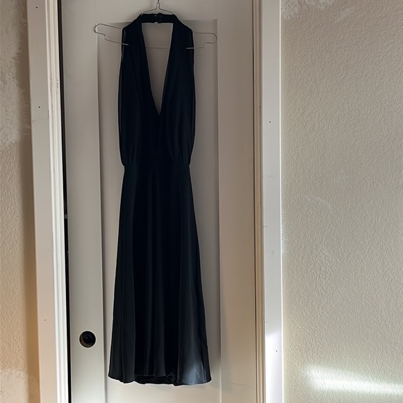 Beautiful Holiday/Cocktail Dress - Picture 1 of 8